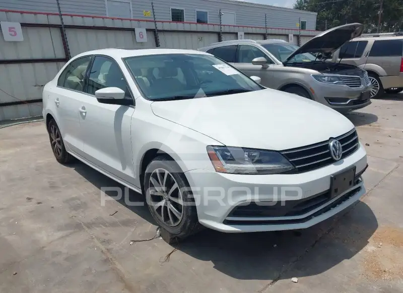2017 Volkswagen Jetta фото