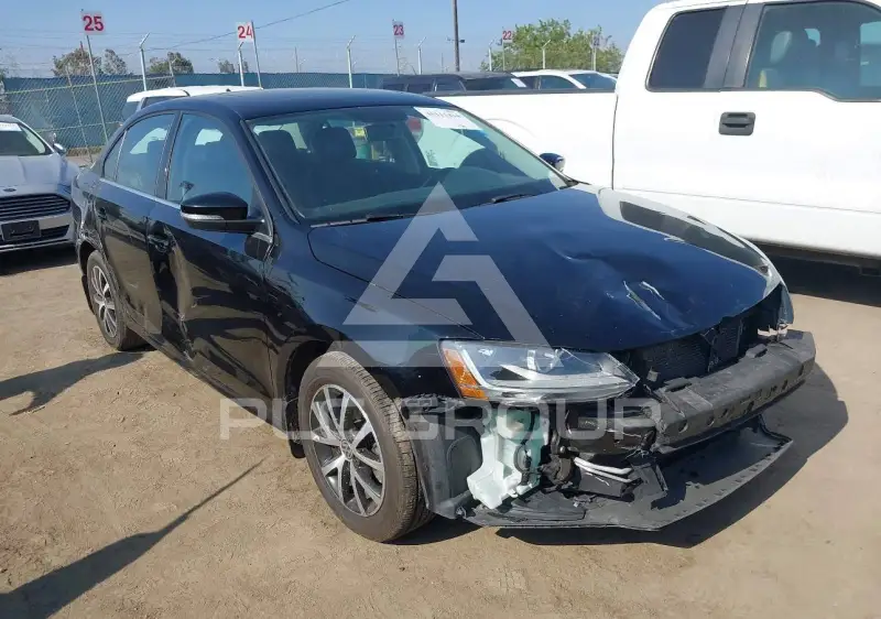 2017 Volkswagen Jetta photo