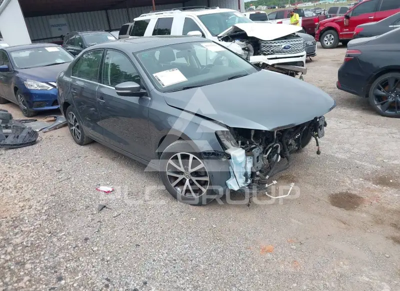 2017 Volkswagen Jetta photo