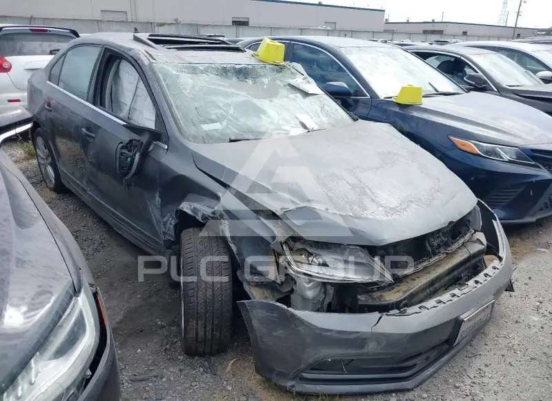 2017 Volkswagen Jetta фото