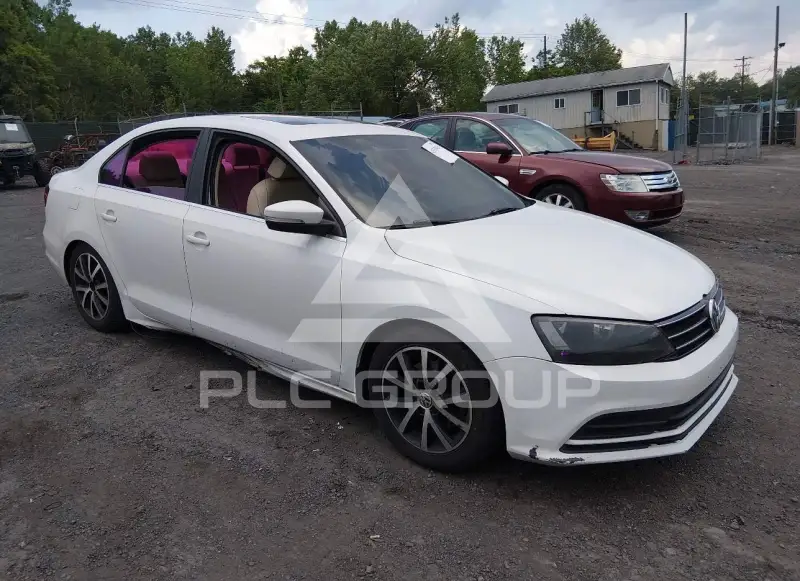 2017 Volkswagen Jetta фото