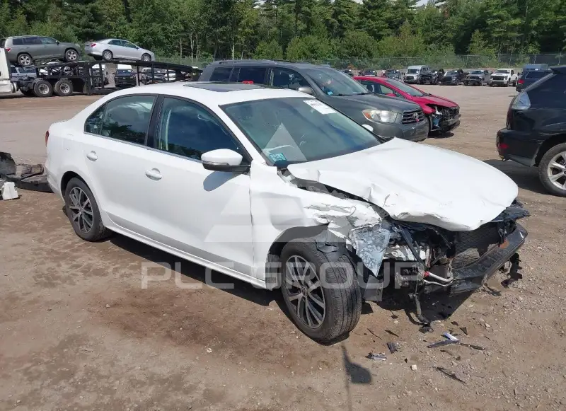 2017 Volkswagen Jetta photo