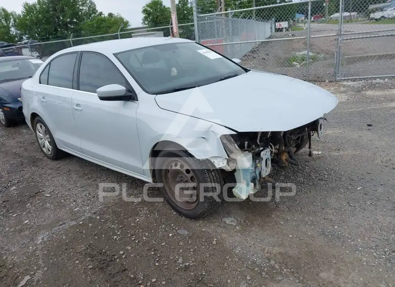 2017 Volkswagen Jetta photo