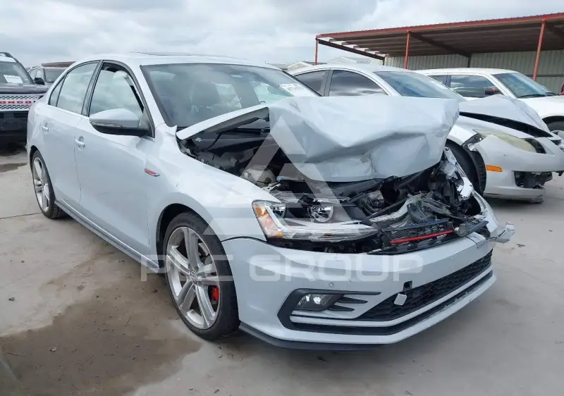 2017 Volkswagen Jetta фото