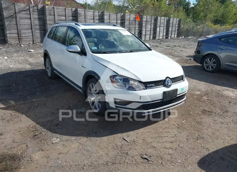 2017 Volkswagen GOLF photo