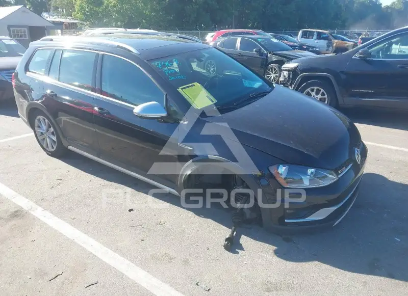 2017 Volkswagen GOLF фото
