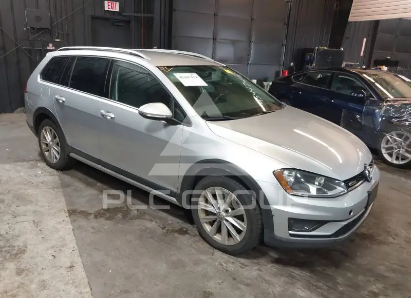 2017 Volkswagen GOLF photo