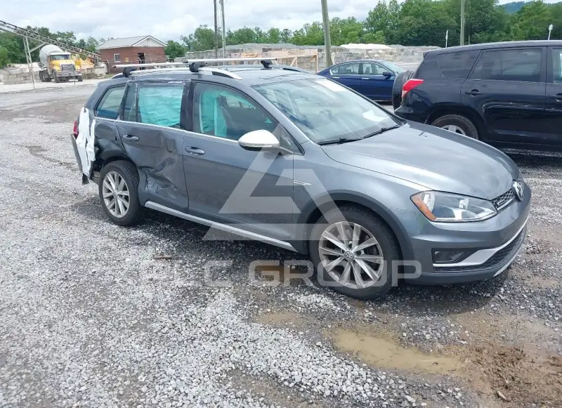 2017 Volkswagen GOLF photo