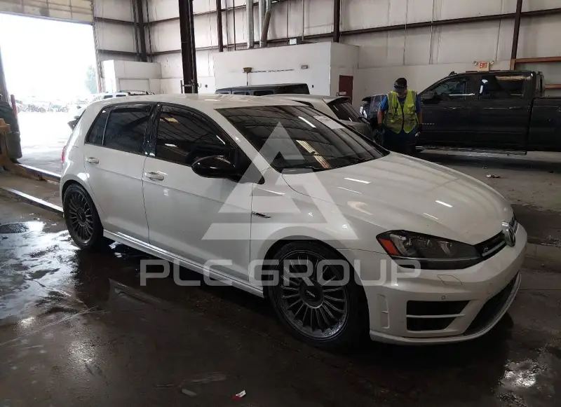 2017 Volkswagen GOLF photo