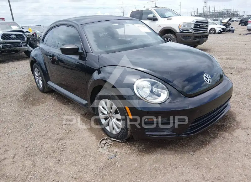 2017 Volkswagen BEETLE фото