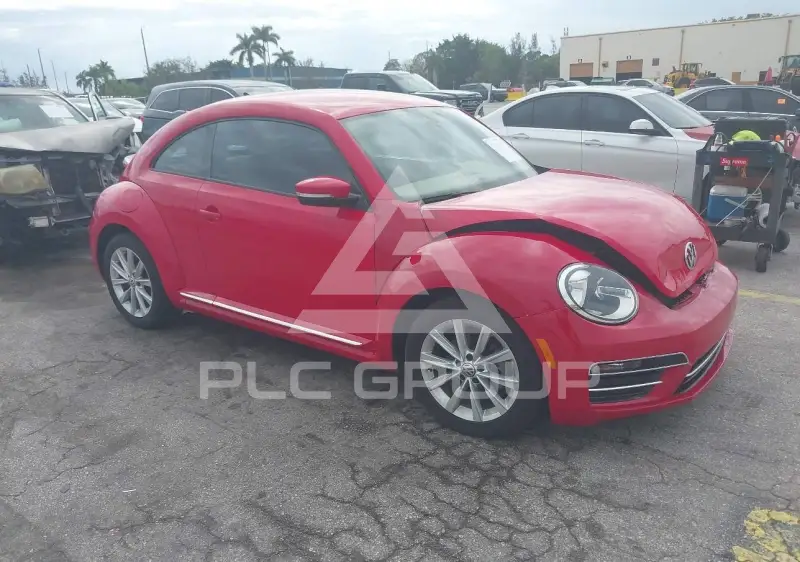 2017 Volkswagen BEETLE фото