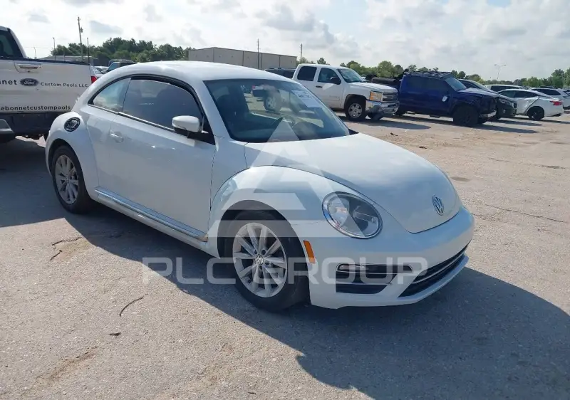 2017 Volkswagen BEETLE photo