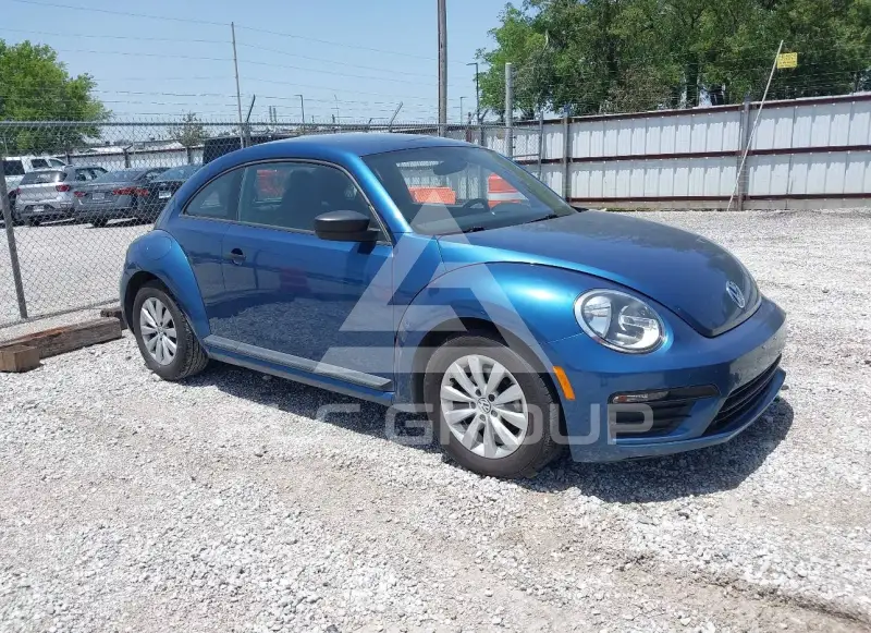 2017 Volkswagen BEETLE photo
