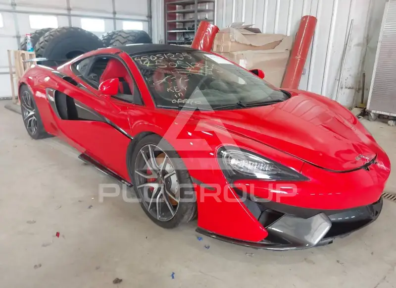 2017 McLaren 570GT фото