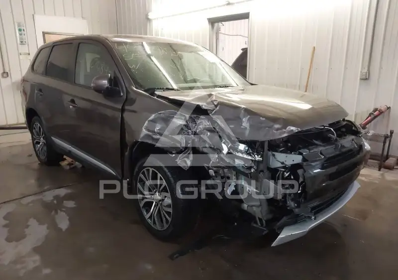 2018 Mitsubishi OUTLANDER photo
