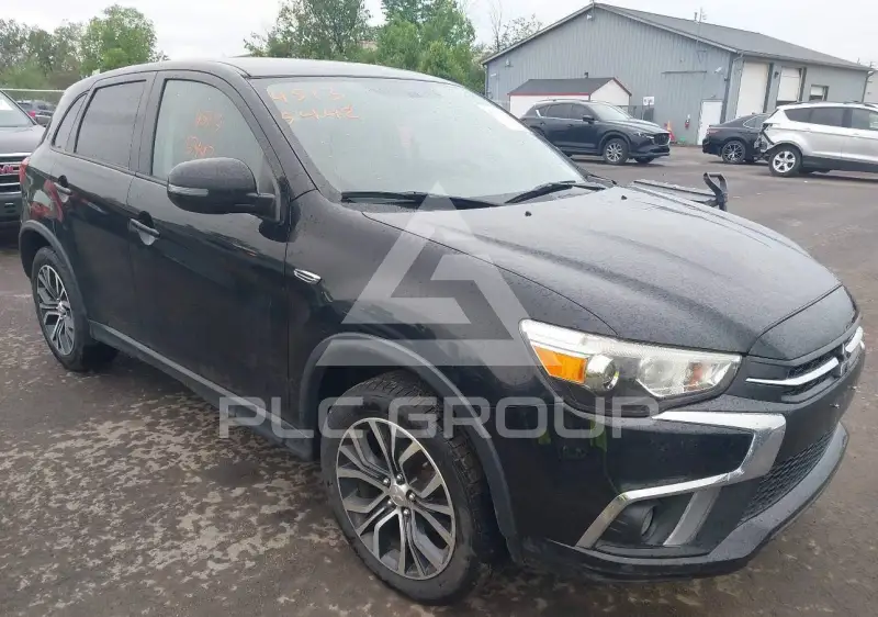 2018 Mitsubishi OUTLANDER photo