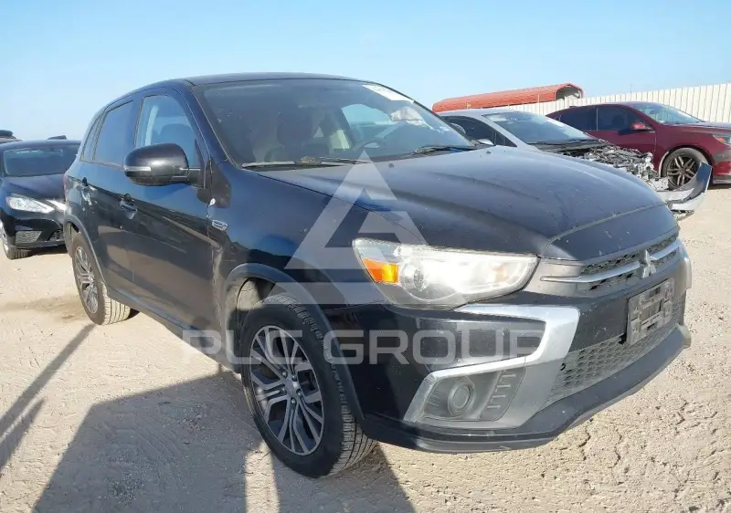 2018 Mitsubishi OUTLANDER фото