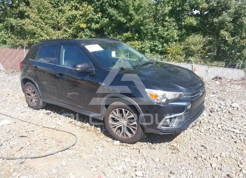 2018 Mitsubishi OUTLANDER photo