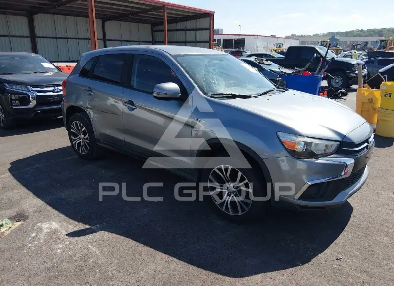 2018 Mitsubishi OUTLANDER photo