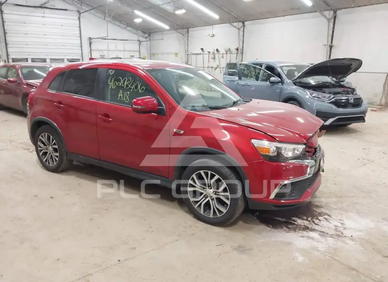 2018 Mitsubishi OUTLANDER фото