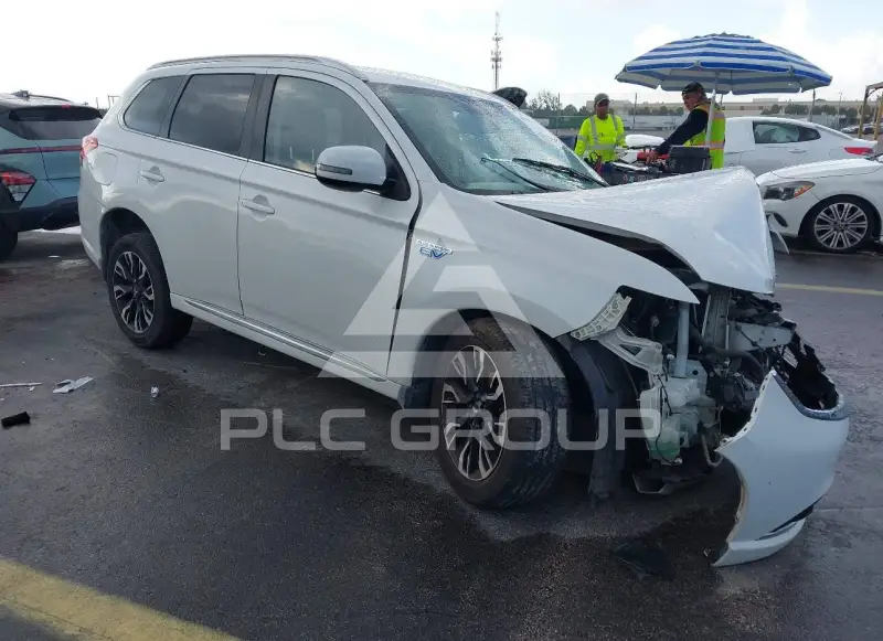 2018 Mitsubishi OUTLANDER фото