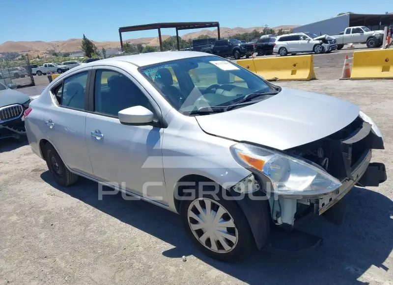 2018 Nissan VERSA фото