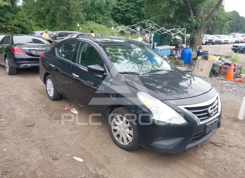 2018 Nissan VERSA фото