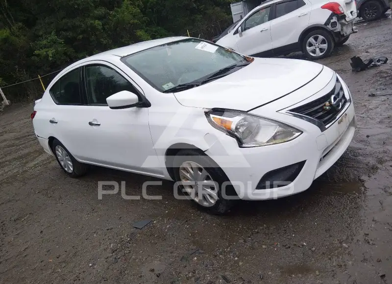 2018 Nissan VERSA photo