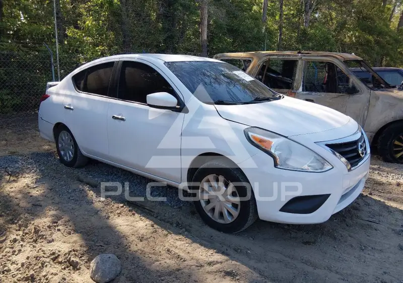 2018 Nissan VERSA фото