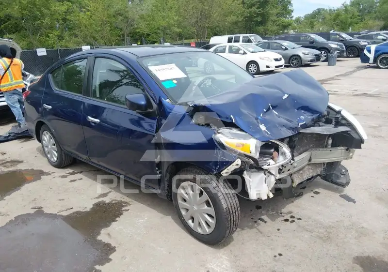 2018 Nissan VERSA photo