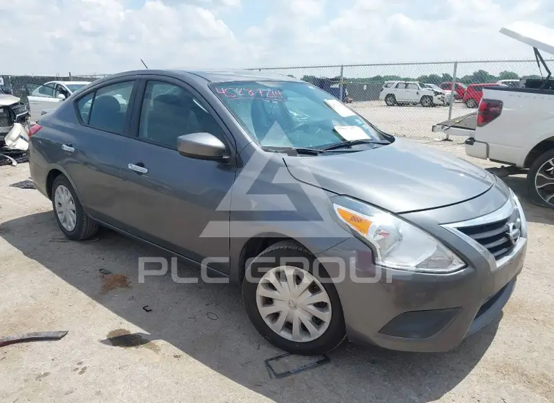 2018 Nissan VERSA фото