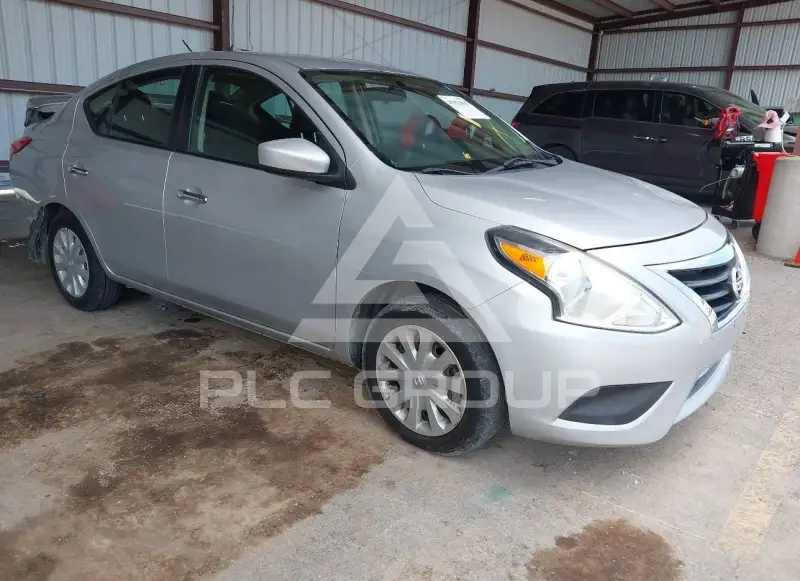 2018 Nissan VERSA photo