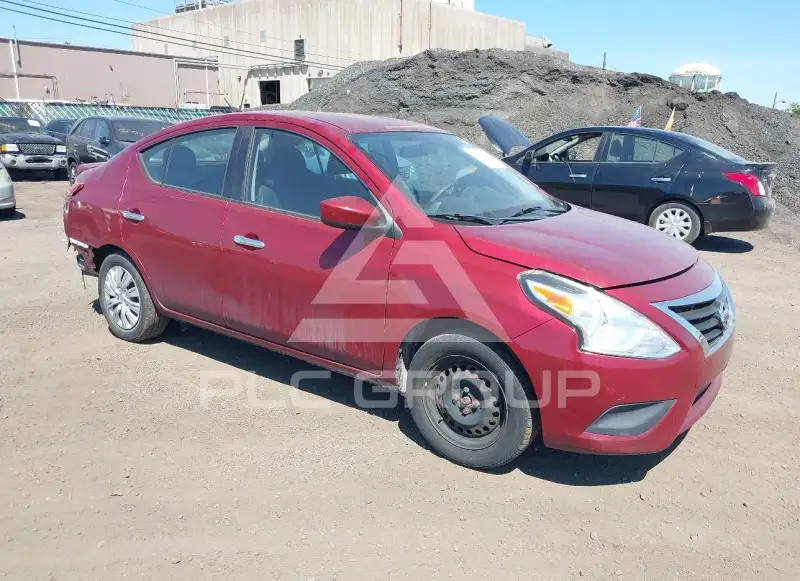 2018 Nissan VERSA фото