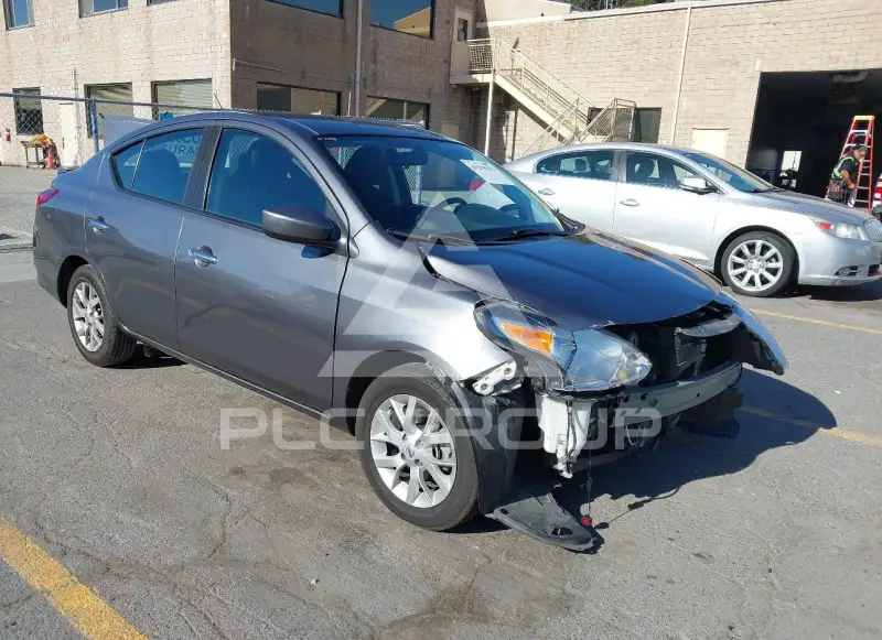 2018 Nissan VERSA фото