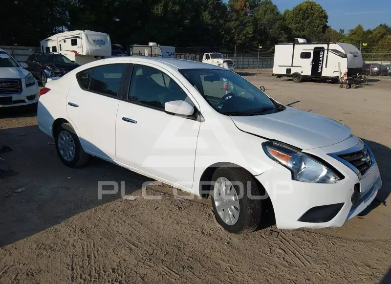 2018 Nissan VERSA фото