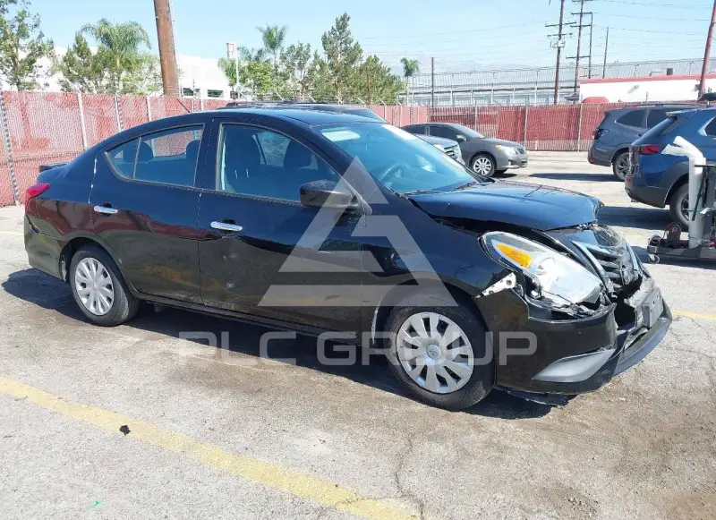 2018 Nissan VERSA фото