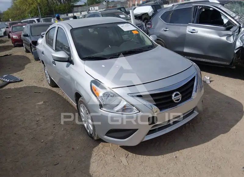 2018 Nissan VERSA фото