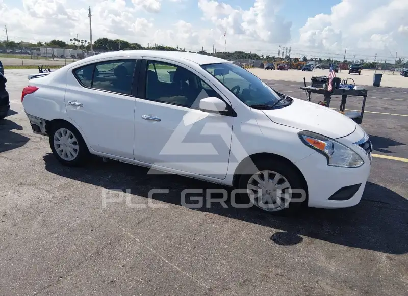 2018 Nissan VERSA photo
