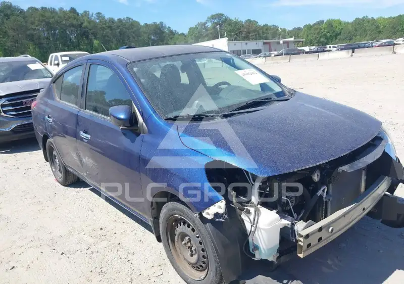 2018 Nissan VERSA фото