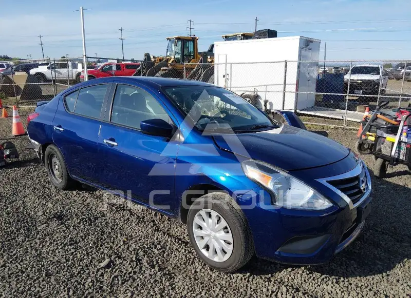 2018 Nissan VERSA фото