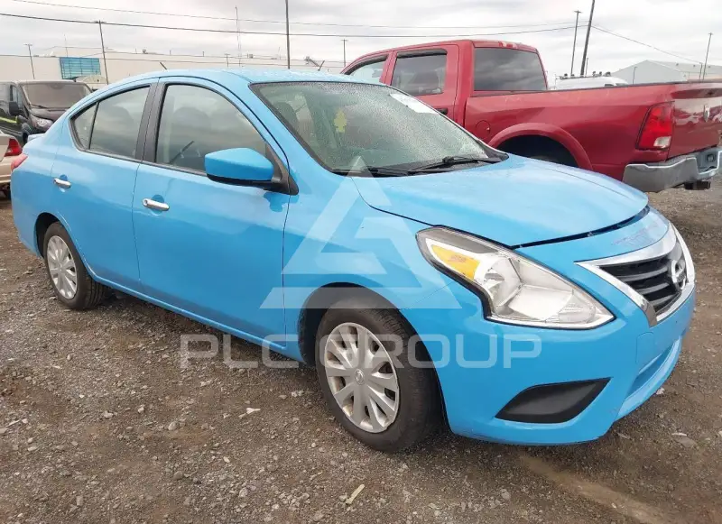 2018 Nissan VERSA фото