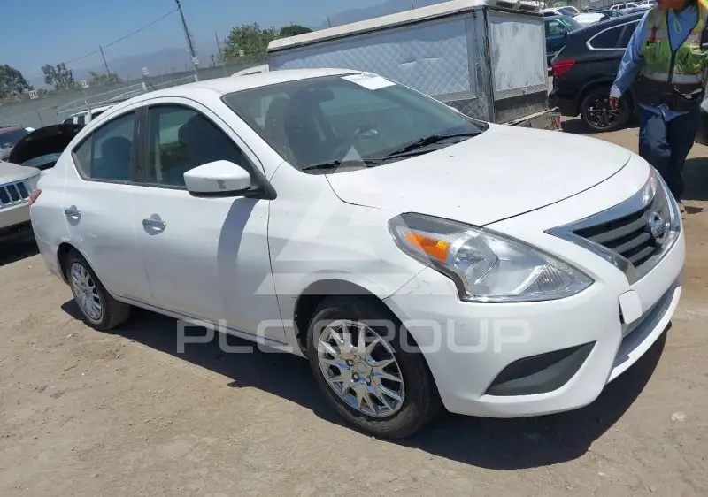 2018 Nissan VERSA photo