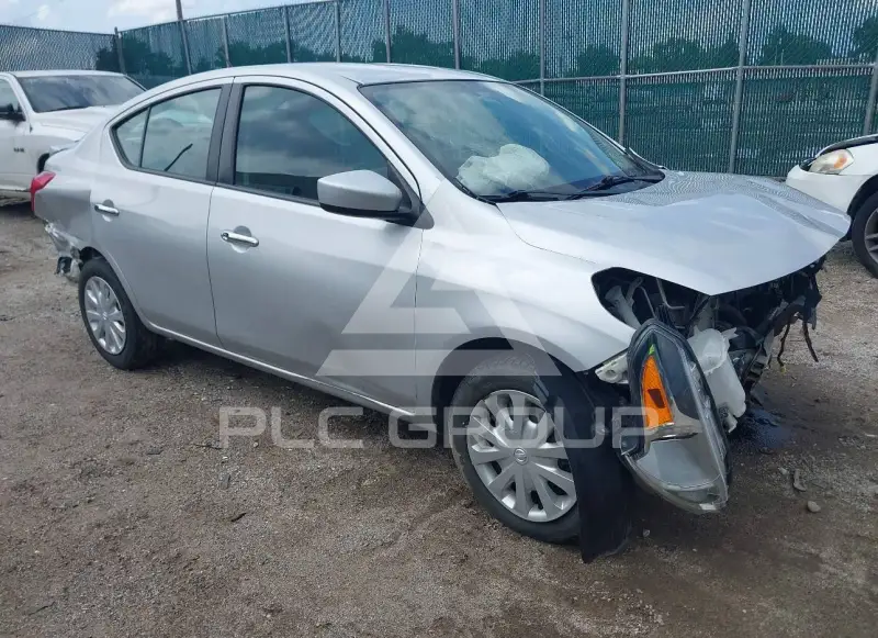 2018 Nissan VERSA фото