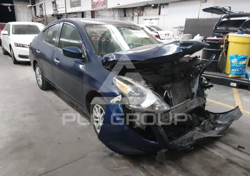 2018 Nissan VERSA фото