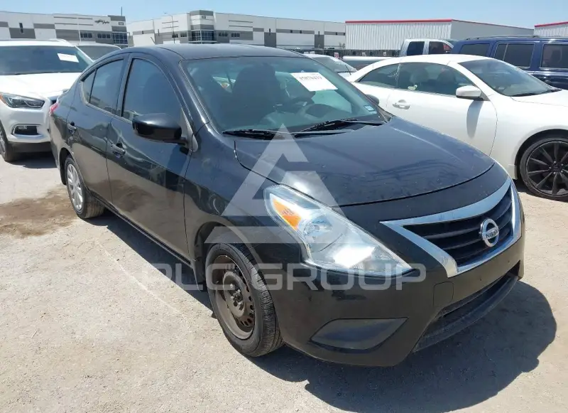 2018 Nissan VERSA фото