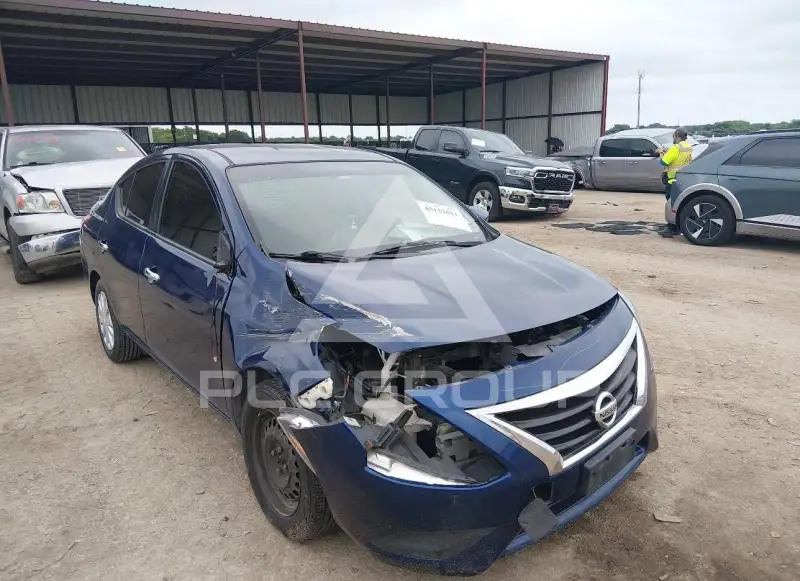 2018 Nissan VERSA фото