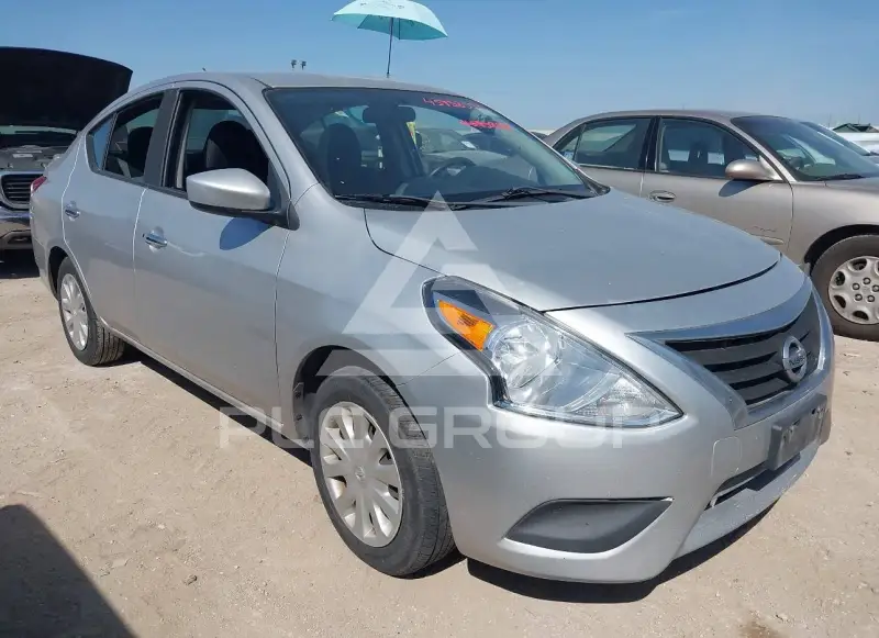 2018 Nissan VERSA фото