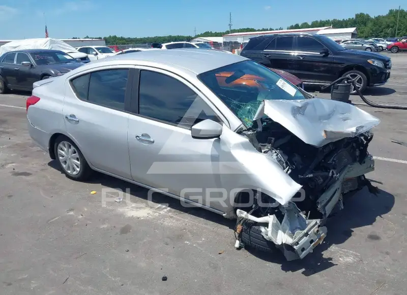 2018 Nissan VERSA фото