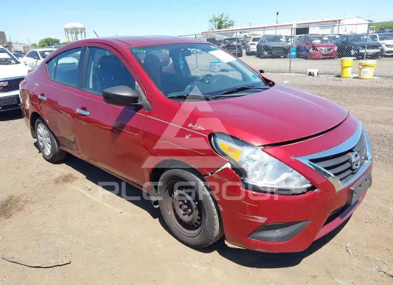 2018 Nissan VERSA фото