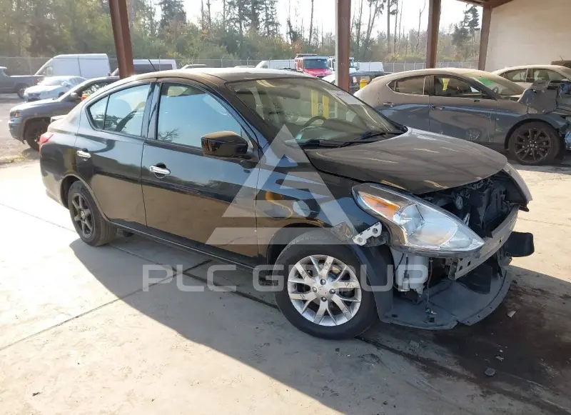 2018 Nissan VERSA фото